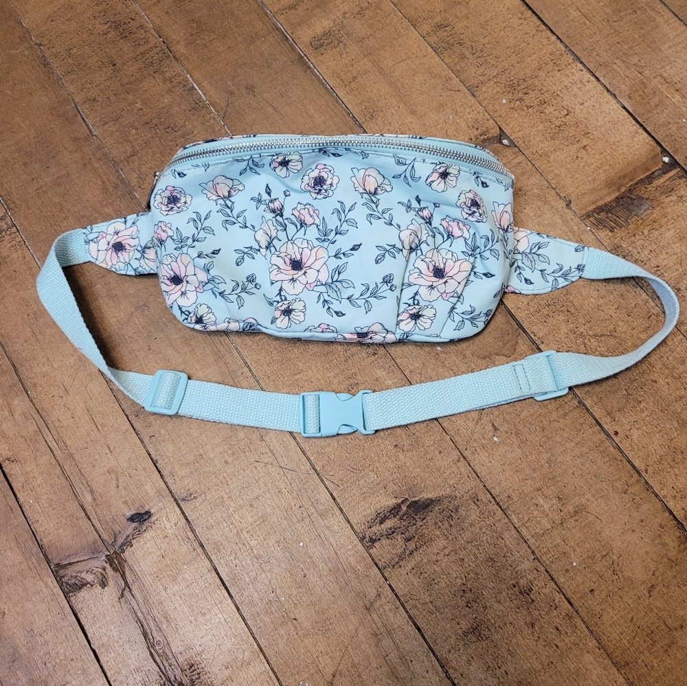 No Boundaries floral Fanny Pack